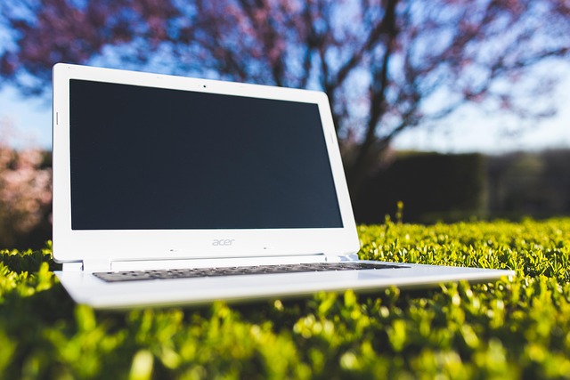 Digital journalism on a laptop
