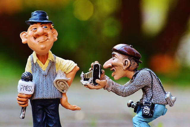 Investigative journalist working